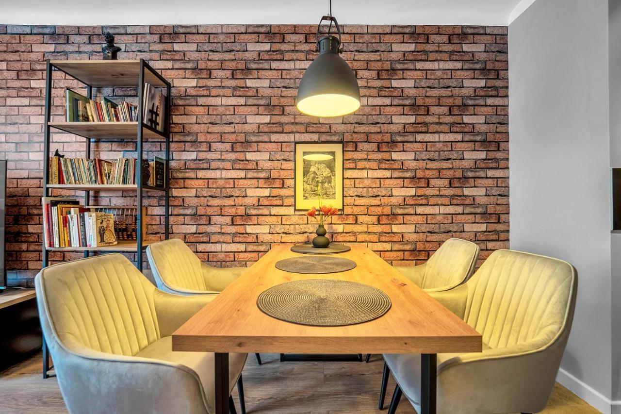 Aparthotel Grzybowska 9 Варшава Екстер'єр фото