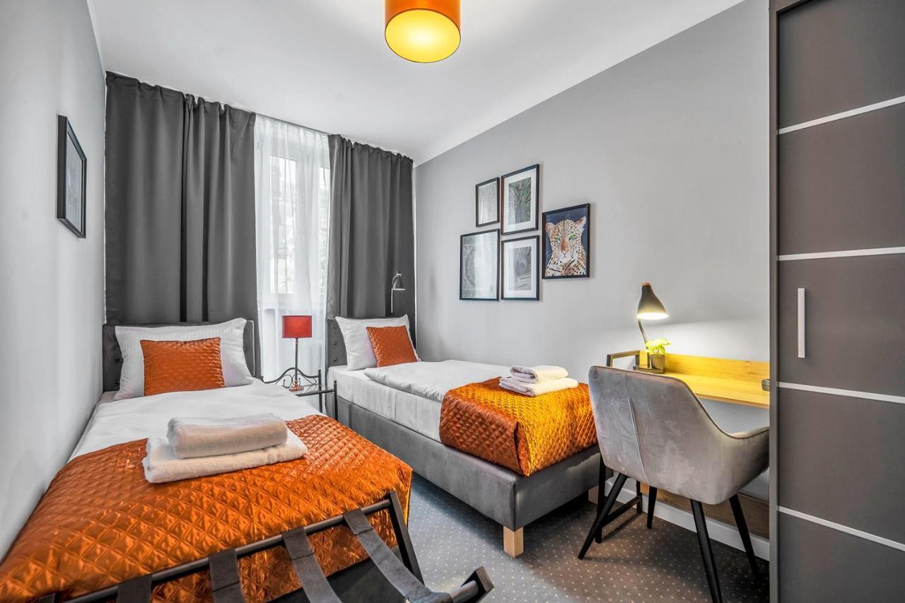 Aparthotel Grzybowska 9 Варшава Екстер'єр фото